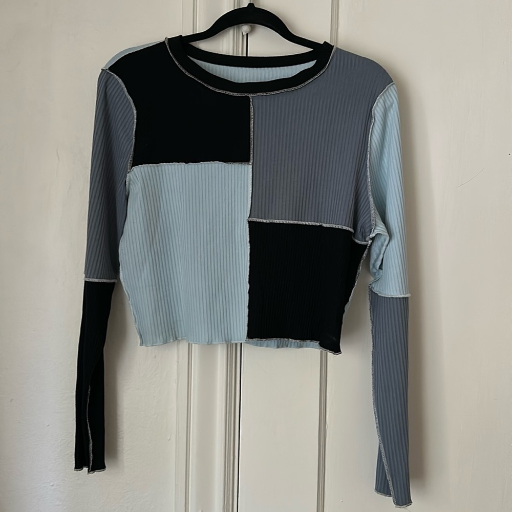 Colorblock Ribbed Long-Sleeve Crop Top - Blue/Grey/Black